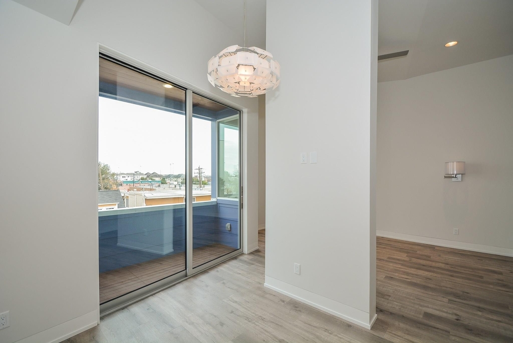 1905 Oakdale Street - Photo 27
