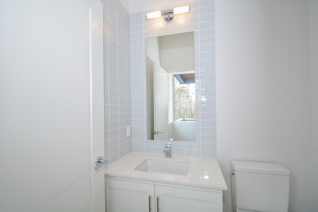1905 Oakdale Street - Photo 37