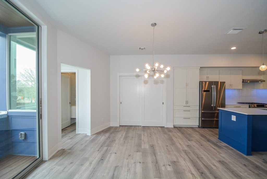 1905 Oakdale Street - Photo 20
