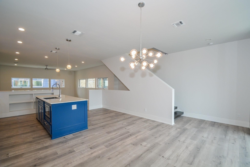 1905 Oakdale Street - Photo 15