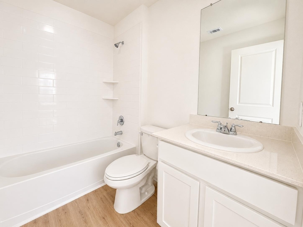 1515 Las Cuevas Drive - Photo 9