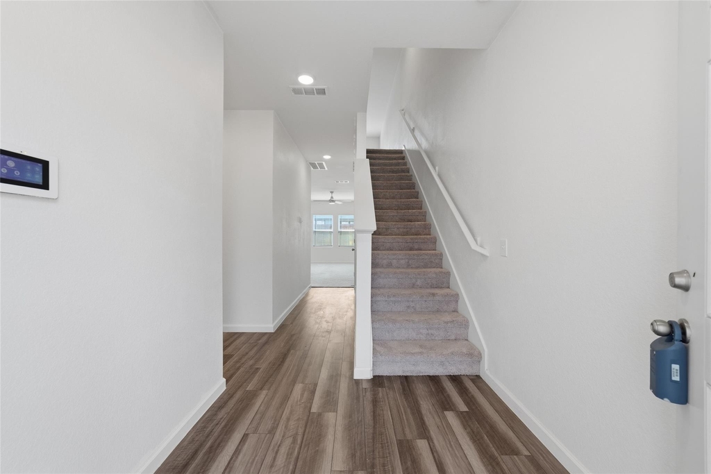 9228 Boulder Boulevard - Photo 3