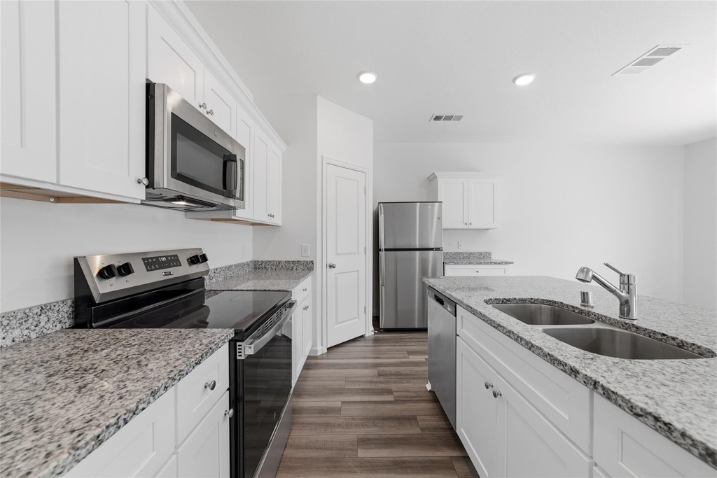 9228 Boulder Boulevard - Photo 8