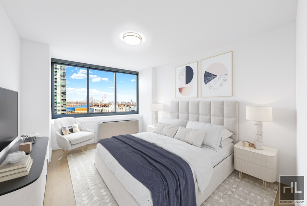 West 53 Street - Photo 3