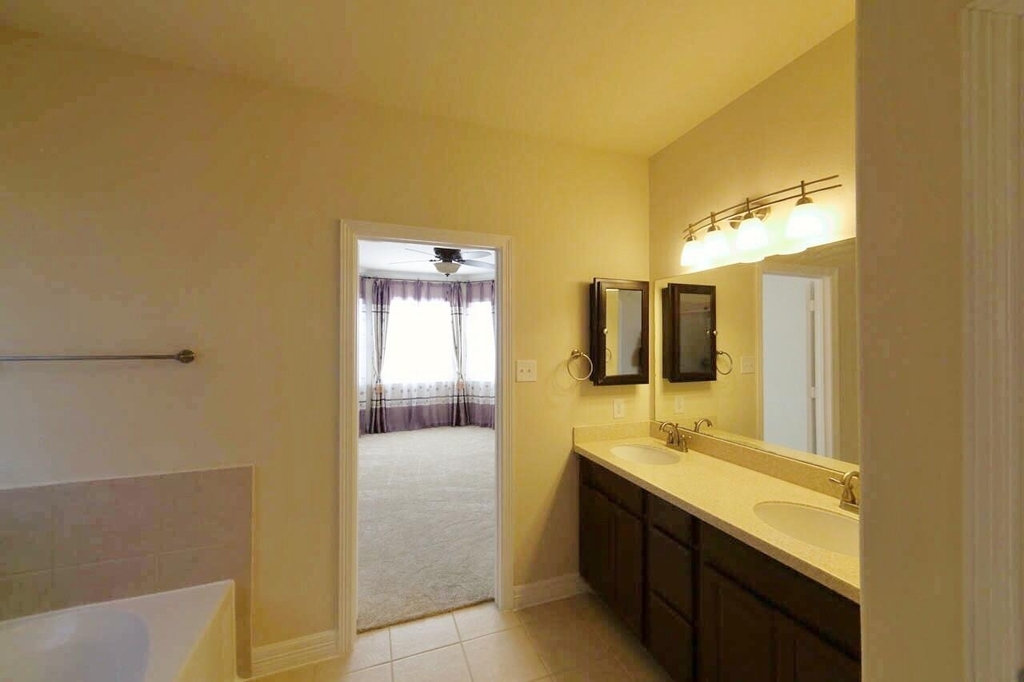 6307 Falling Briar Ln - Photo 16