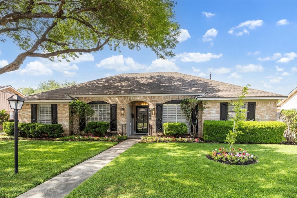 7614 Braesview Lane - Photo 0