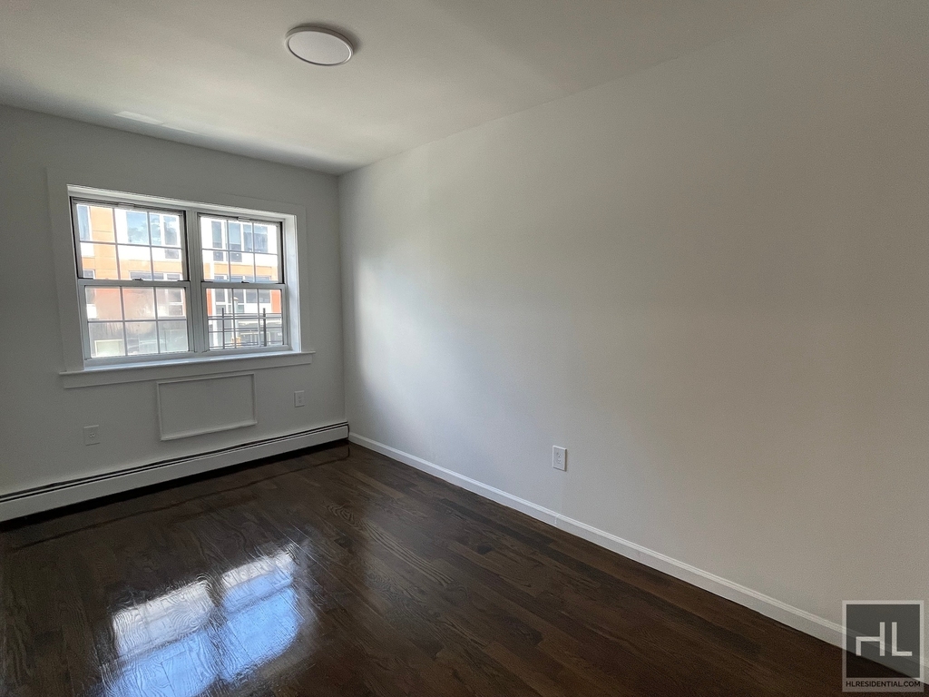 Hart Street - Photo 1