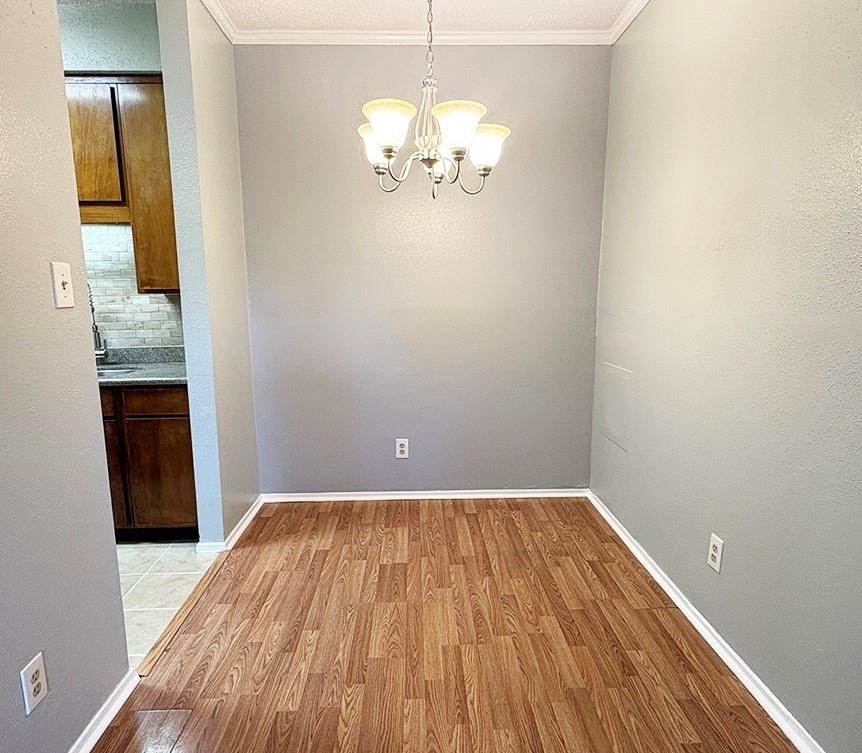 7900 N Stadium Dr - Photo 9