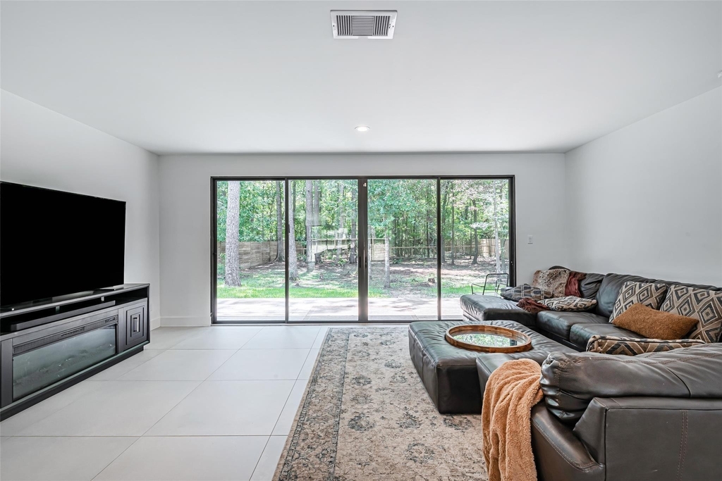 1601 Beech Drive - Photo 1