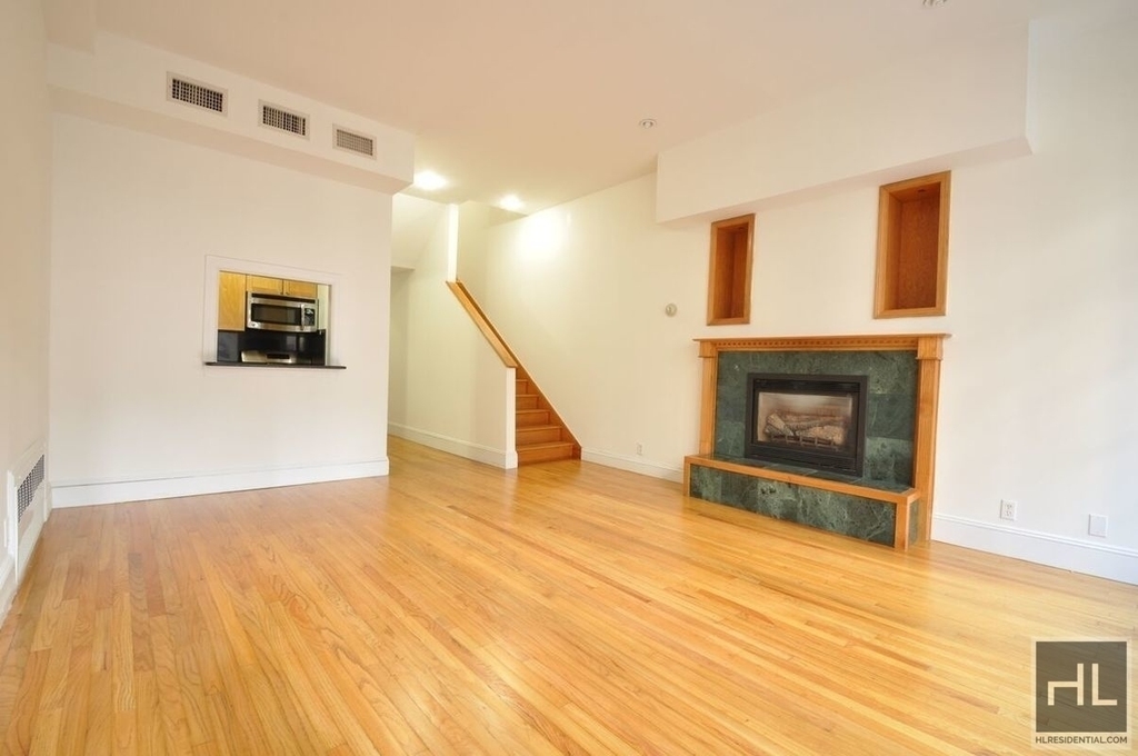 East 57th Street - Photo 1