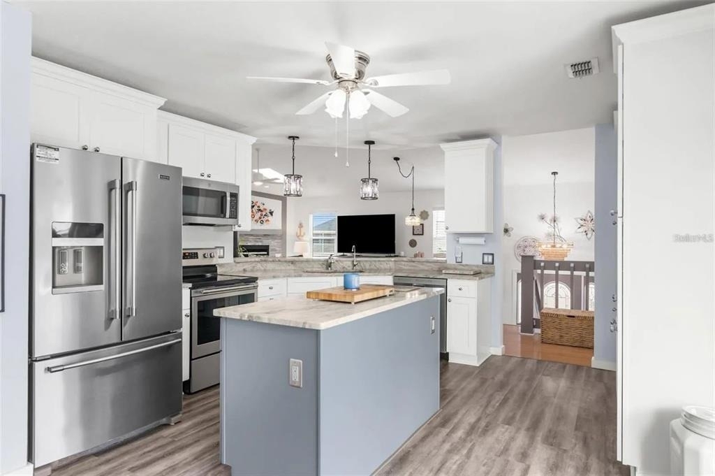 6029 Bayway Court - Photo 12