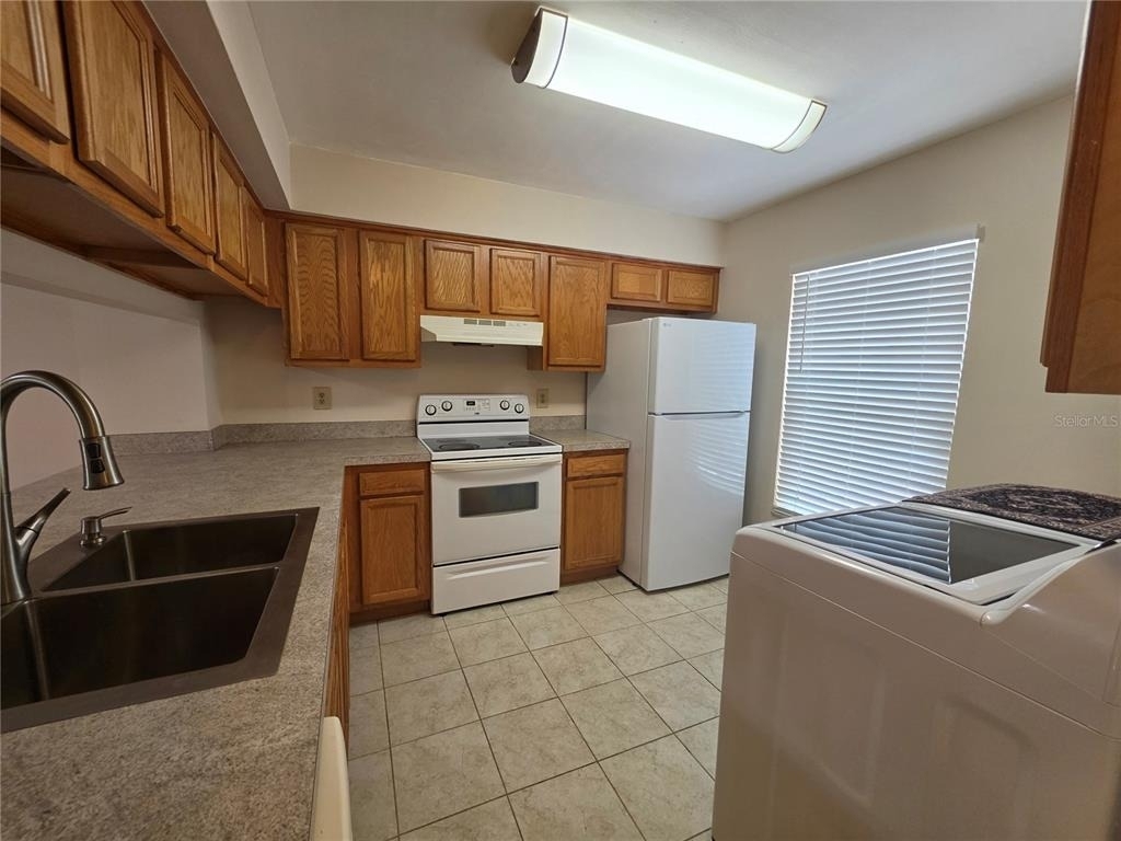 5202 Sunridge Palms Drive - Photo 3