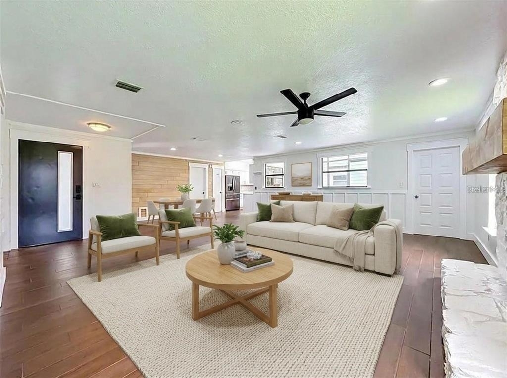 12756 Poinsettia Avenue - Photo 3