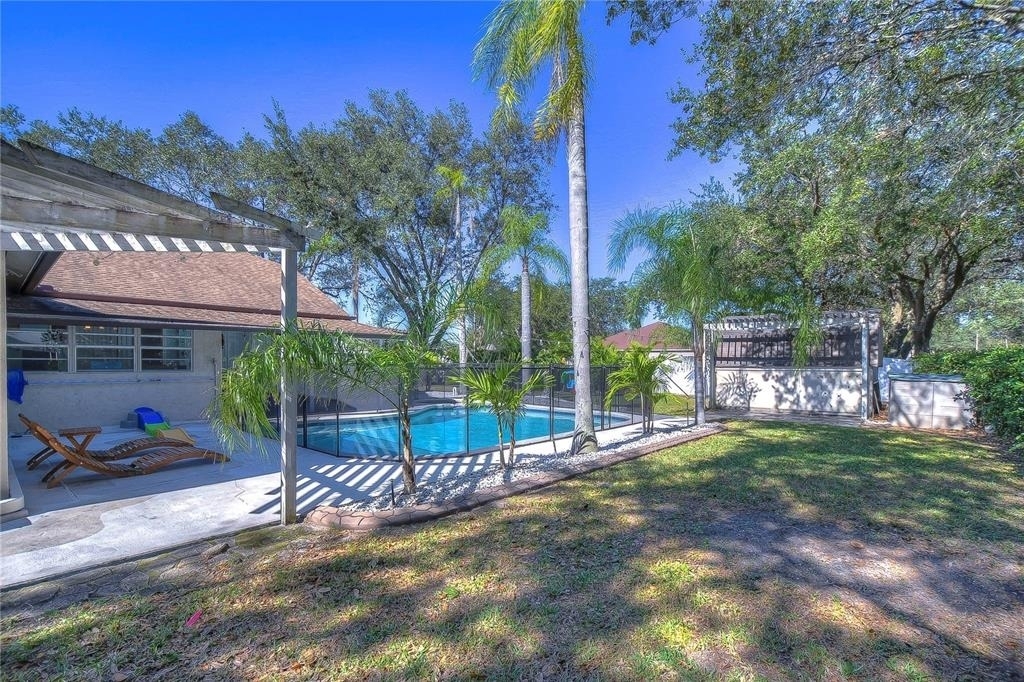 9502 Sunnyoak Drive - Photo 35