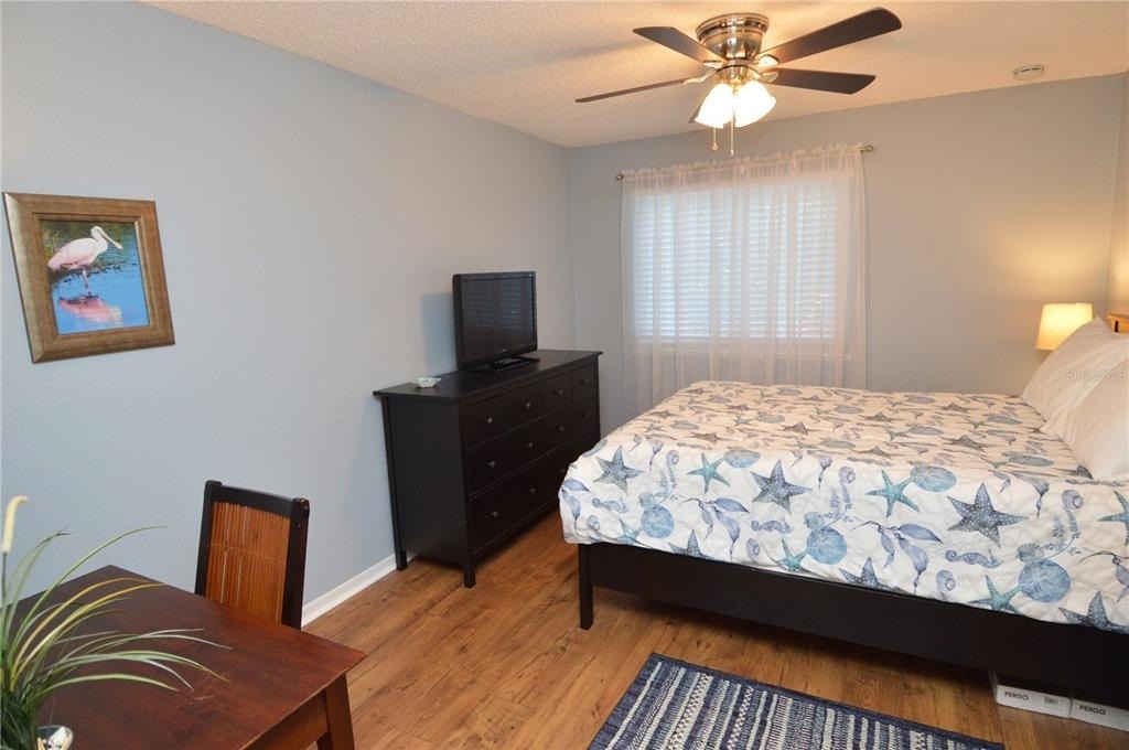 10263 Gandy Boulevard N - Photo 36