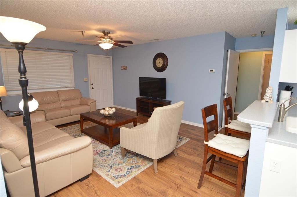 10263 Gandy Boulevard N - Photo 15