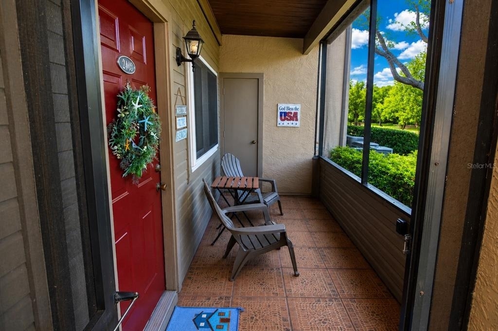 10263 Gandy Boulevard N - Photo 2