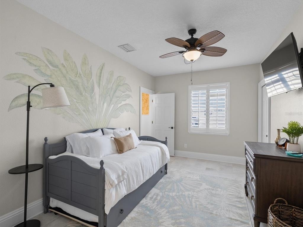1828 Venetian Point Drive - Photo 33