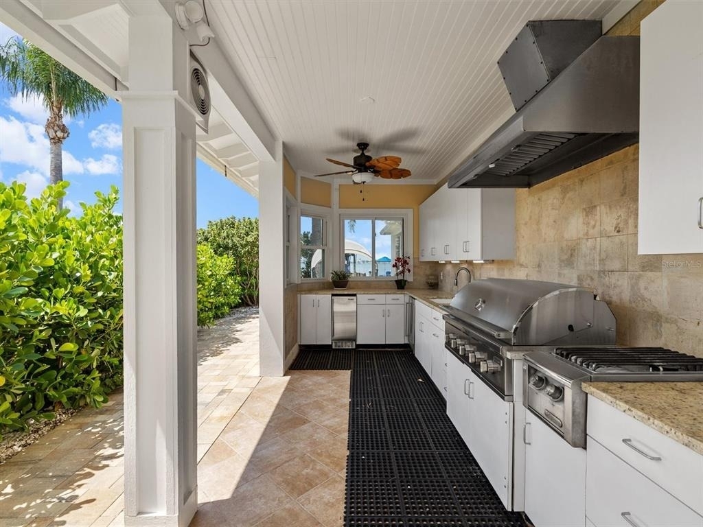 1828 Venetian Point Drive - Photo 11
