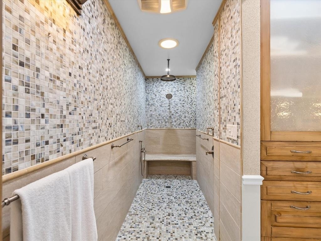 1828 Venetian Point Drive - Photo 28