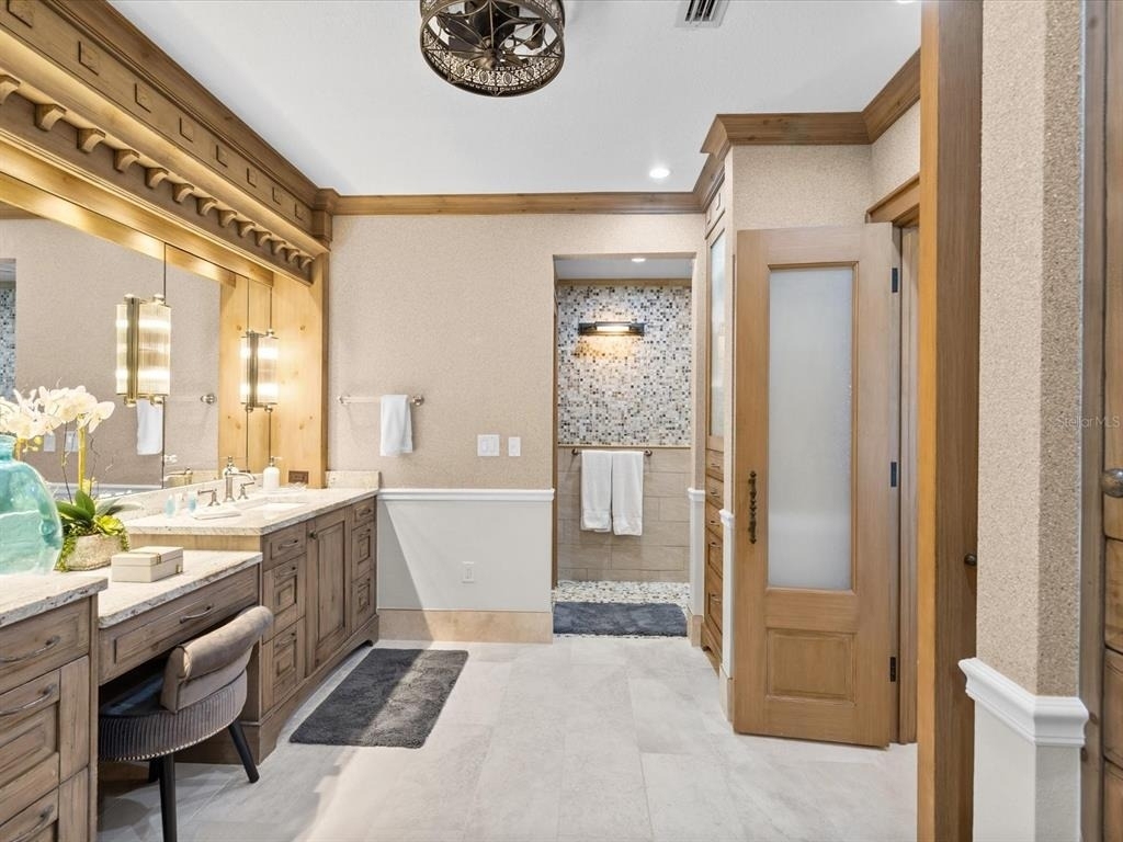 1828 Venetian Point Drive - Photo 27