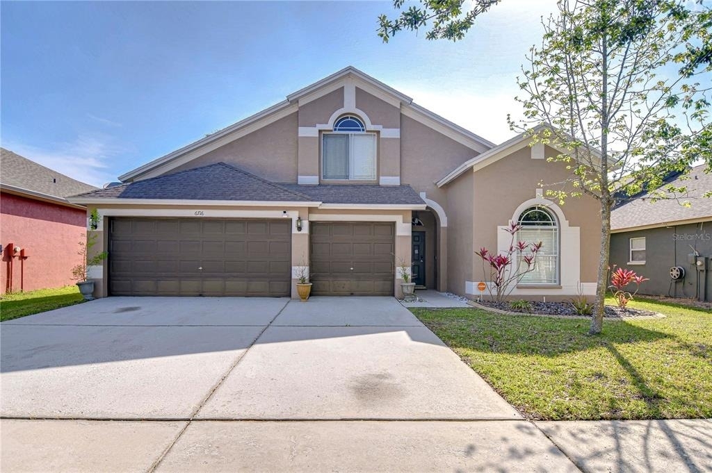 6716 Bluff Meadow Court - Photo 0