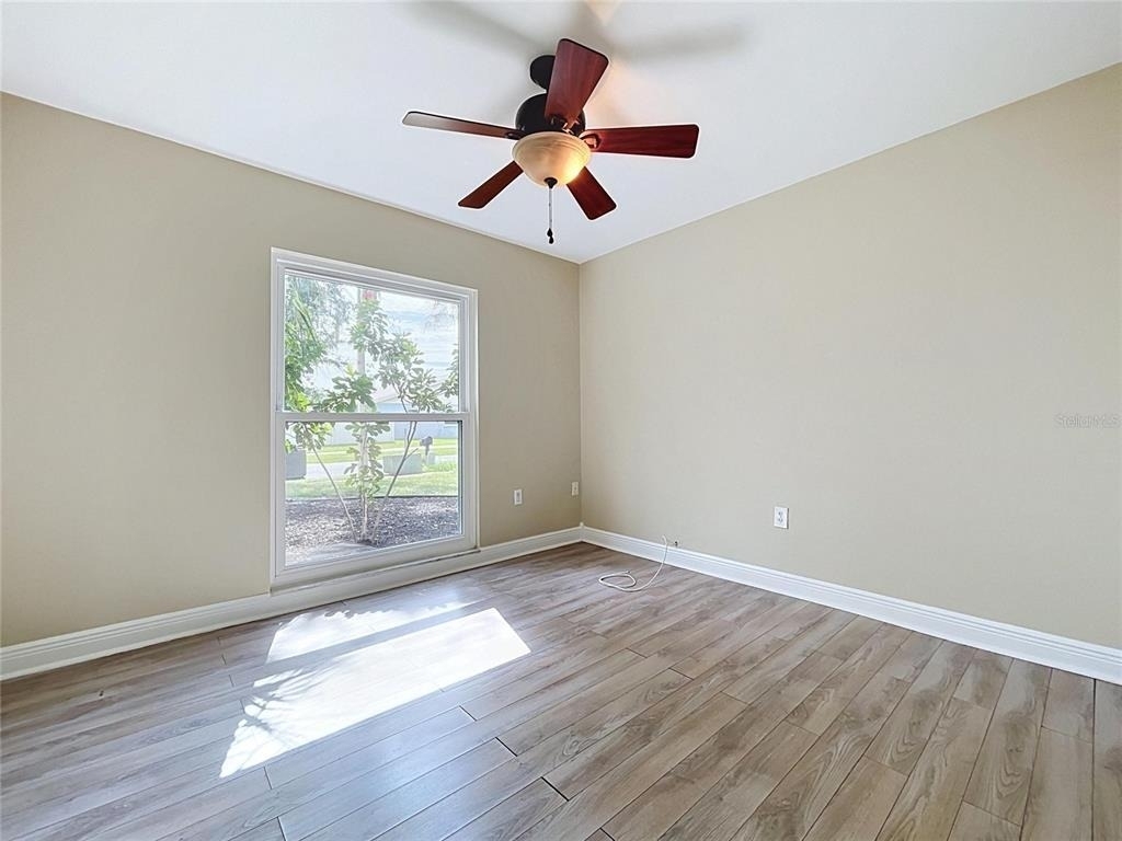 743 Stillview Circle - Photo 11