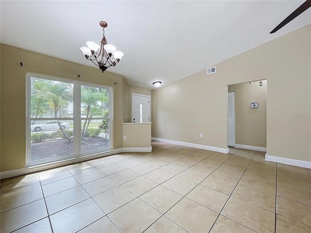 743 Stillview Circle - Photo 4