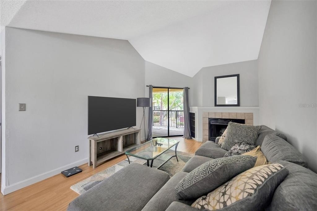 8647 Mallard Reserve Drive - Photo 15