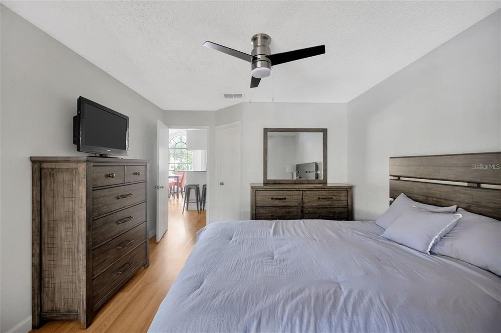8647 Mallard Reserve Drive - Photo 16