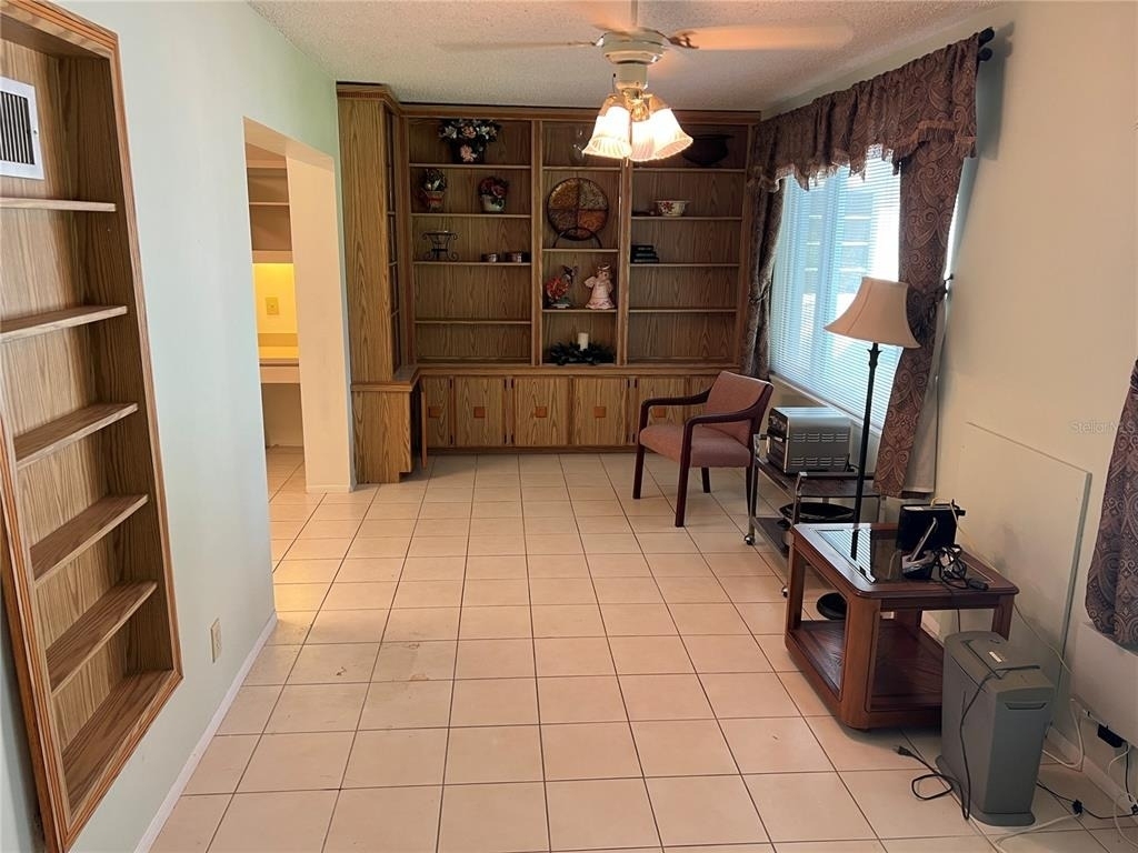 2361 Ecuadorian Way - Photo 10
