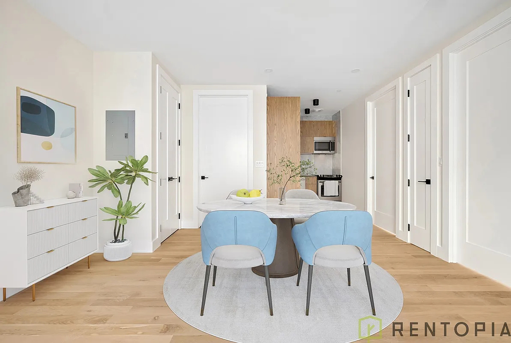 272 South 1st Street - Photo 2