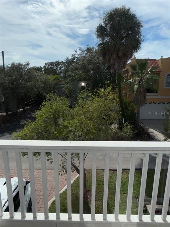 113 S Packwood Avenue - Photo 17