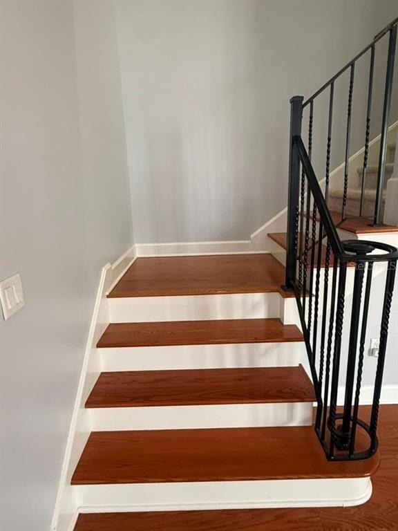 113 S Packwood Avenue - Photo 12