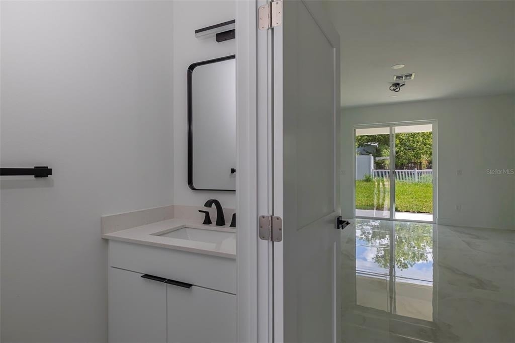 2025 Barroso Street - Photo 4
