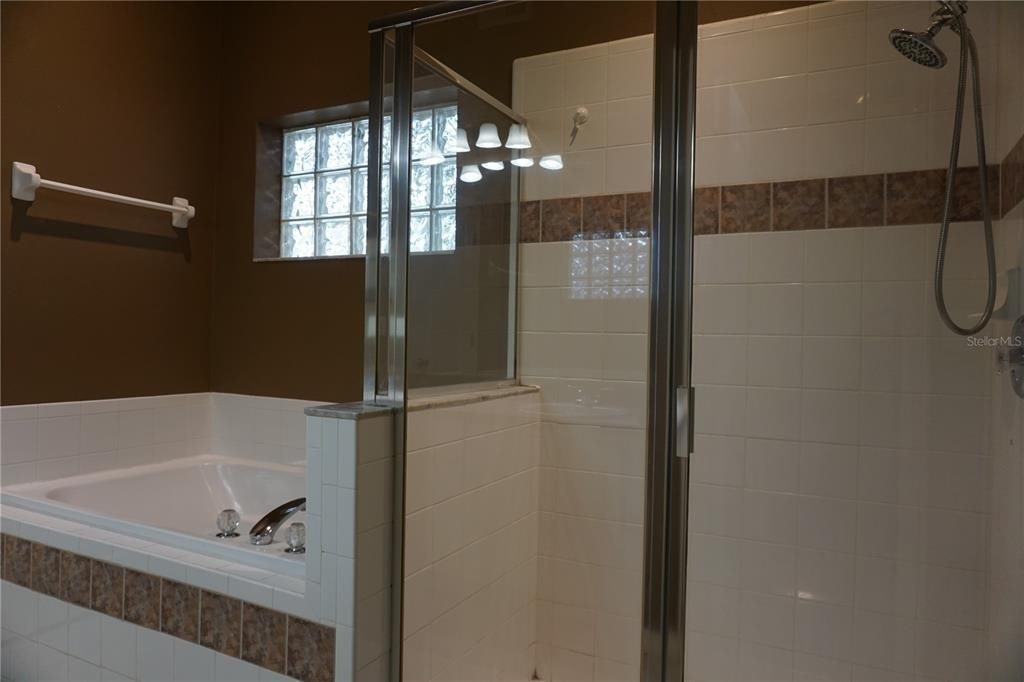 10500 Lake Hasson Circle - Photo 9
