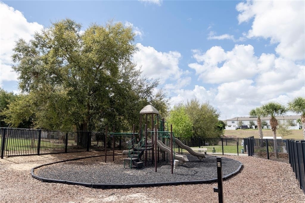 844 Grandin Street - Photo 37