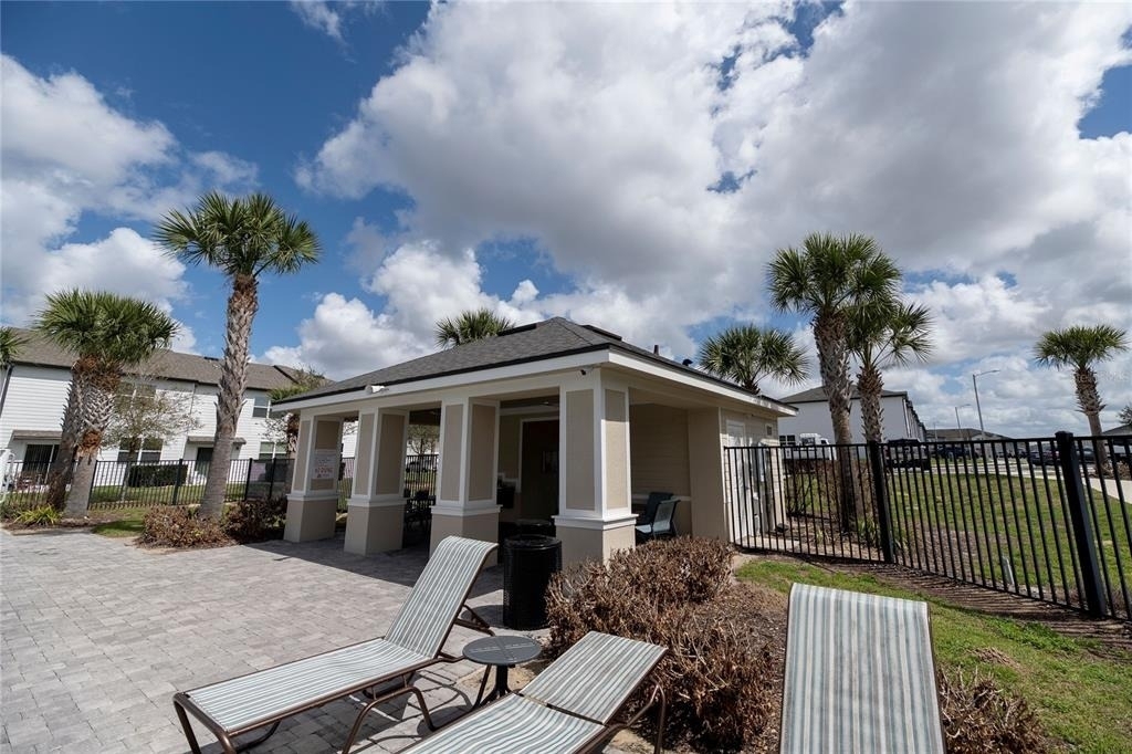 844 Grandin Street - Photo 35