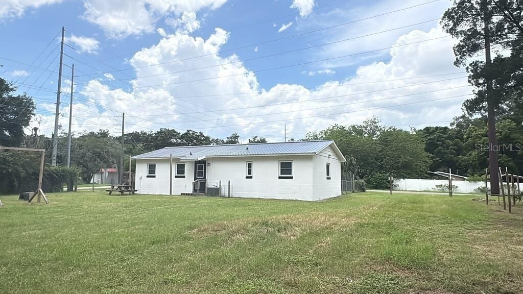 2401 Ne 19th Avenue - Photo 23