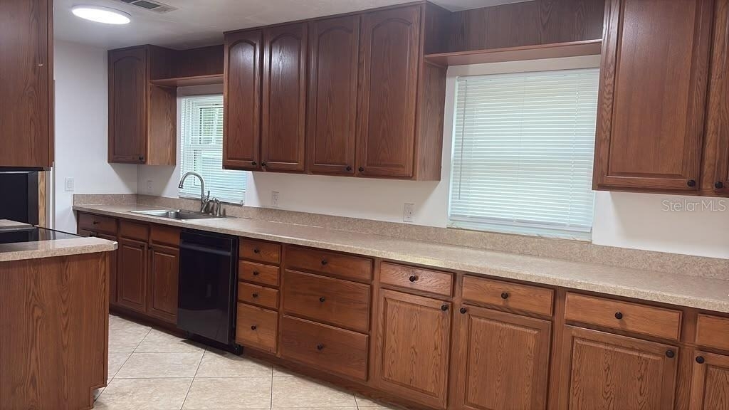 2401 Ne 19th Avenue - Photo 5