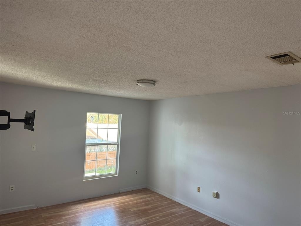 1212 Indian Bluff Drive - Photo 5