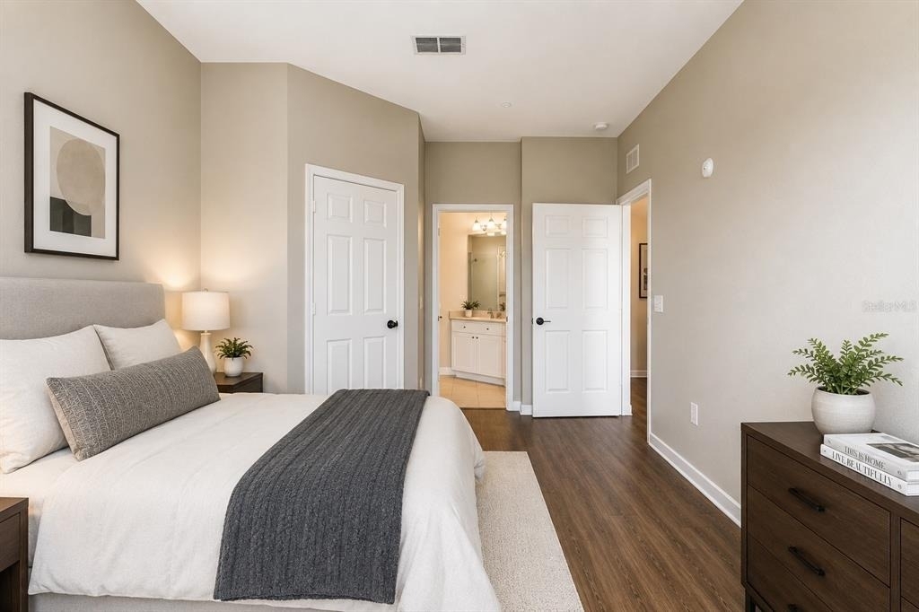 8630 Buccilli Drive - Photo 3