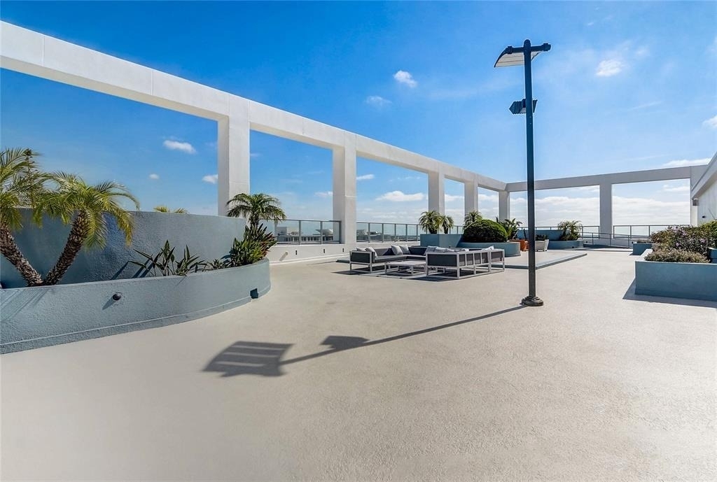 260 S Osceola Avenue - Photo 2