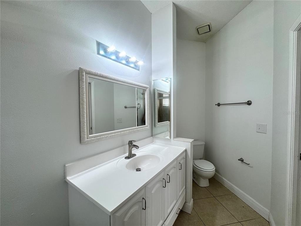 8120 Lesia Circle - Photo 19
