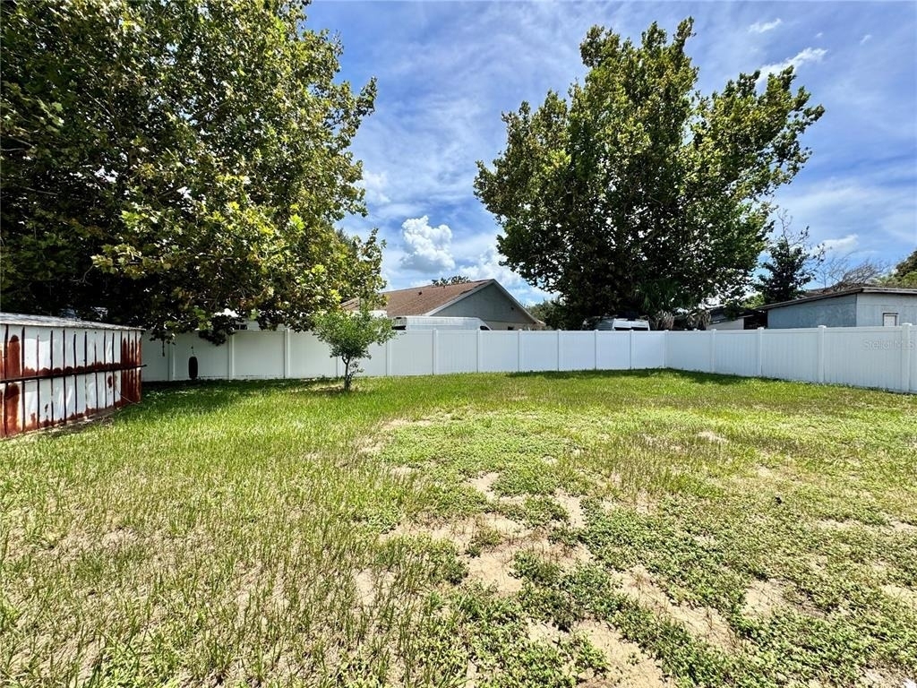 8120 Lesia Circle - Photo 24