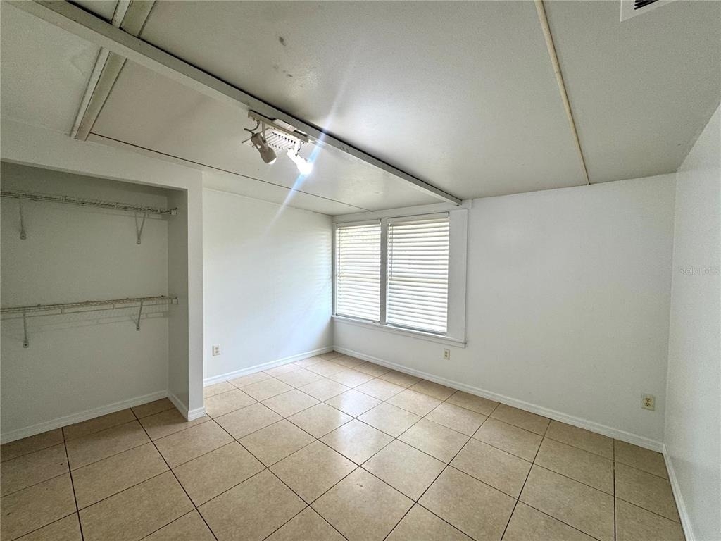 8120 Lesia Circle - Photo 16
