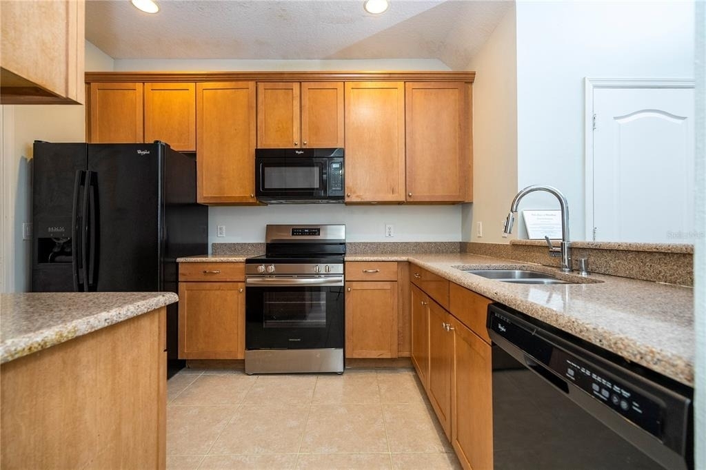 5827 Strada Capri Way - Photo 8