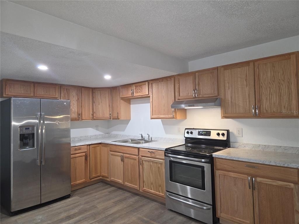 918 3rd Street - Photo 3