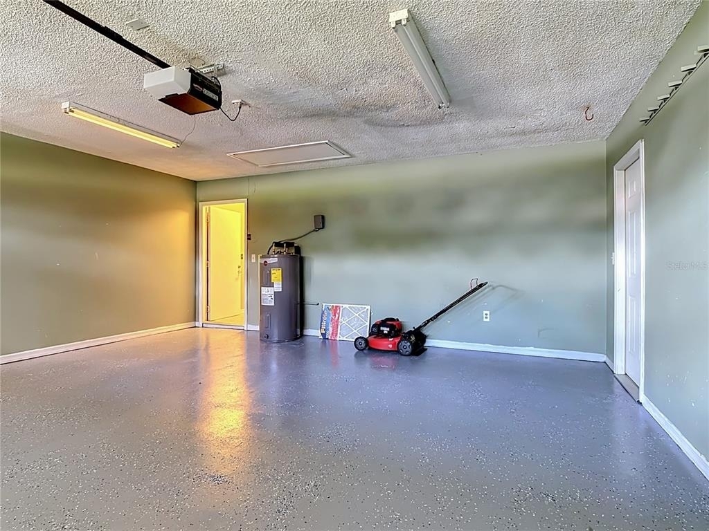2108 Jonathan Lane - Photo 33