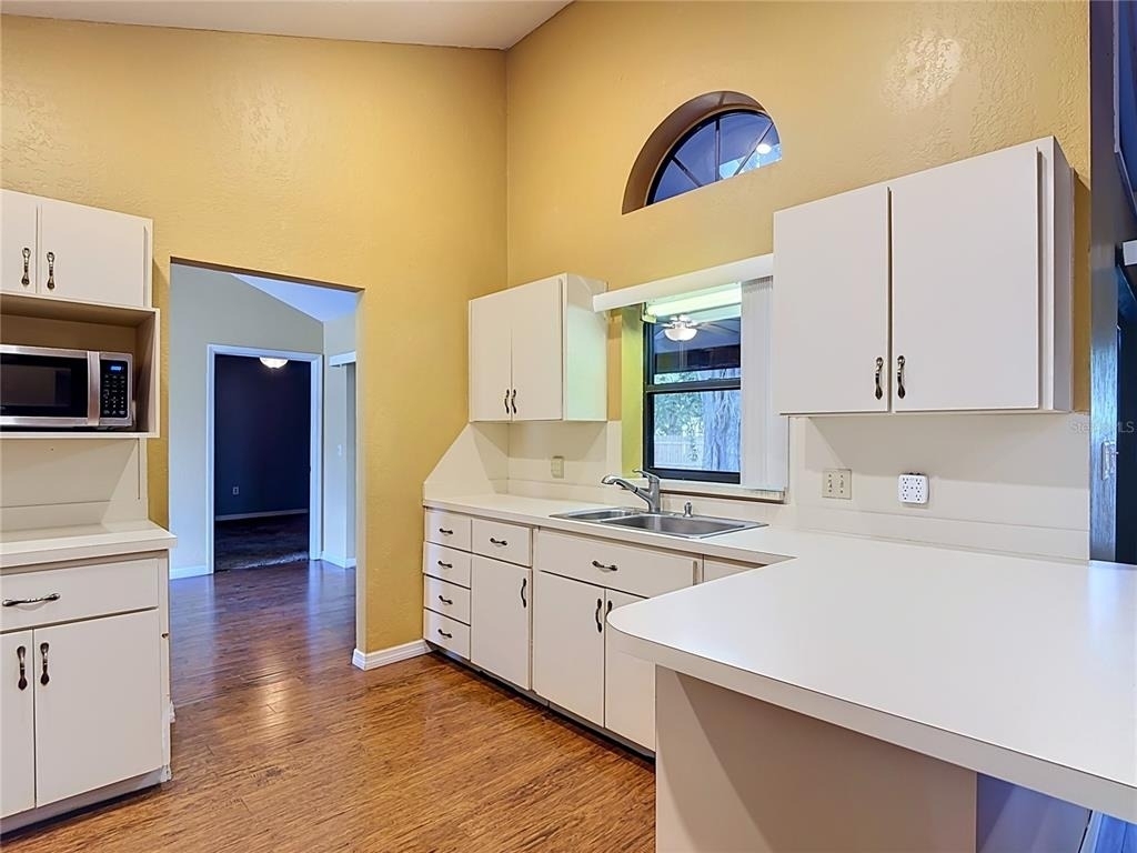 2108 Jonathan Lane - Photo 11